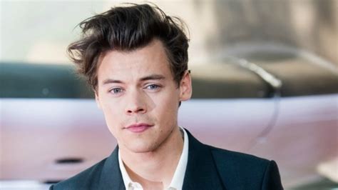 Harry Styles's Gucci Tailoring Campaign Teaser Debuts